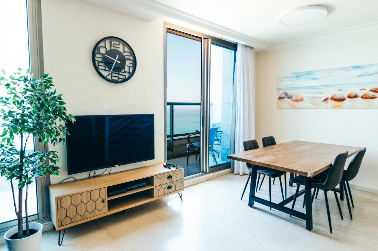 Almog Beach Apartments מגדלי חוף הכרמל חיפה Extérieur photo