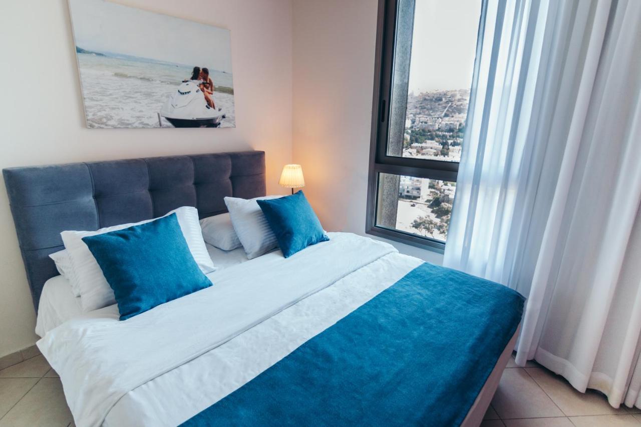 Almog Beach Apartments מגדלי חוף הכרמל חיפה Extérieur photo