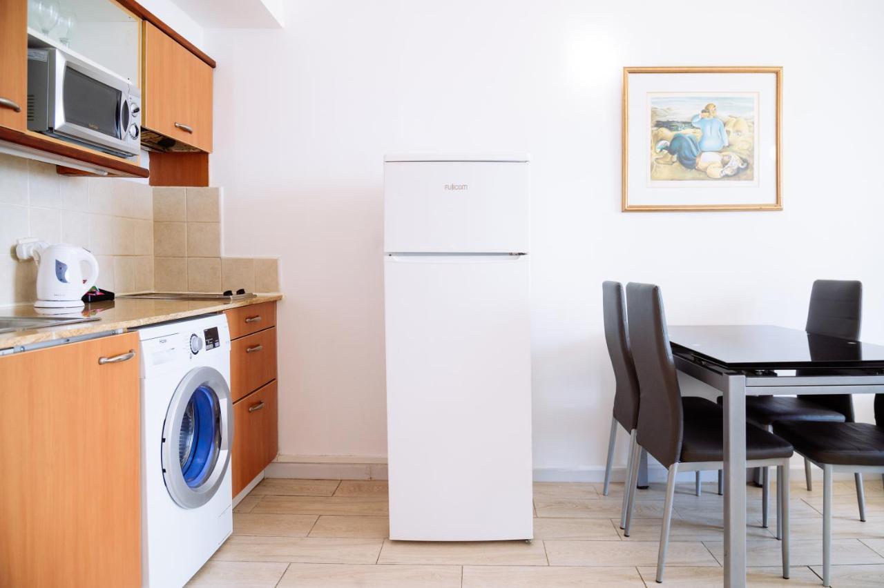 Almog Beach Apartments מגדלי חוף הכרמל חיפה Extérieur photo