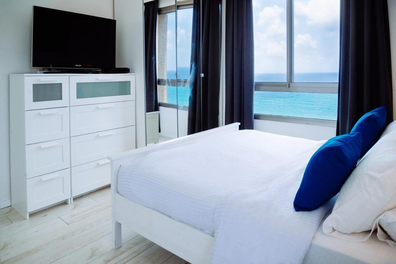 Almog Beach Apartments מגדלי חוף הכרמל חיפה Extérieur photo