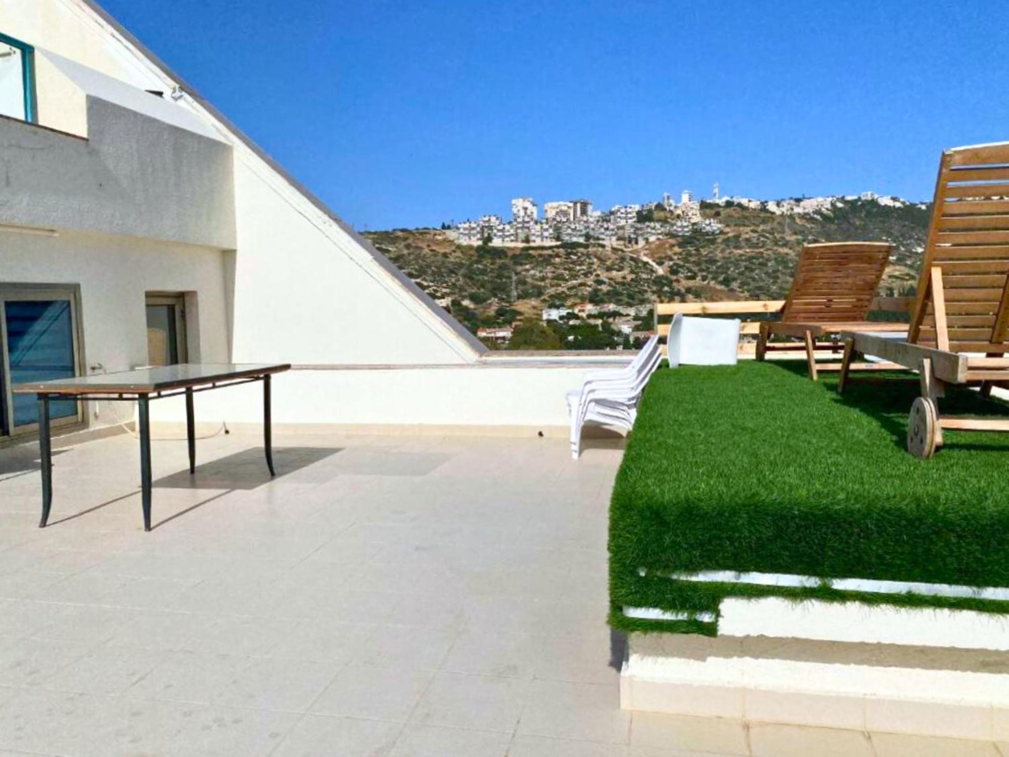 Almog Beach Apartments מגדלי חוף הכרמל חיפה Extérieur photo