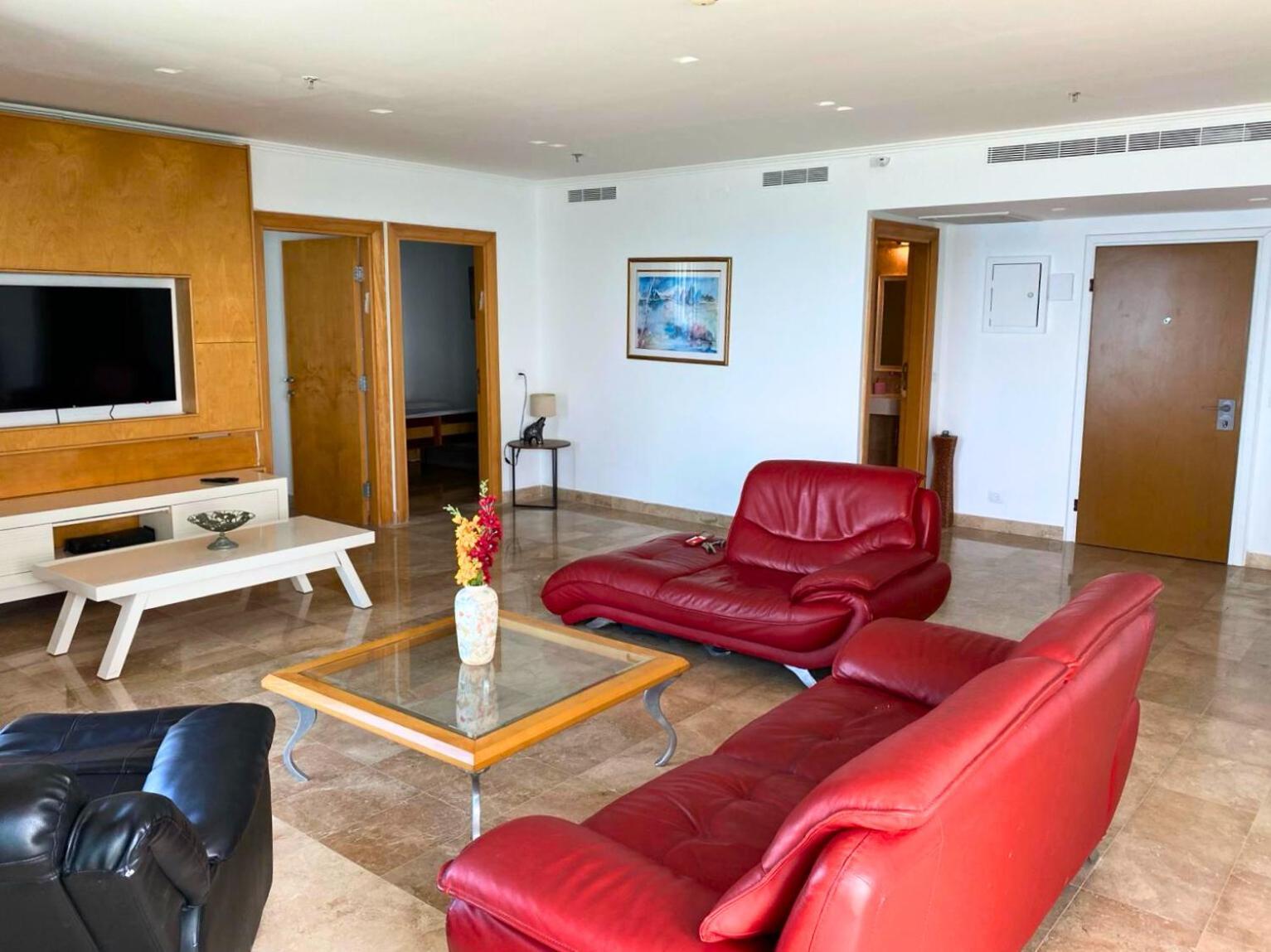 Almog Beach Apartments מגדלי חוף הכרמל חיפה Extérieur photo