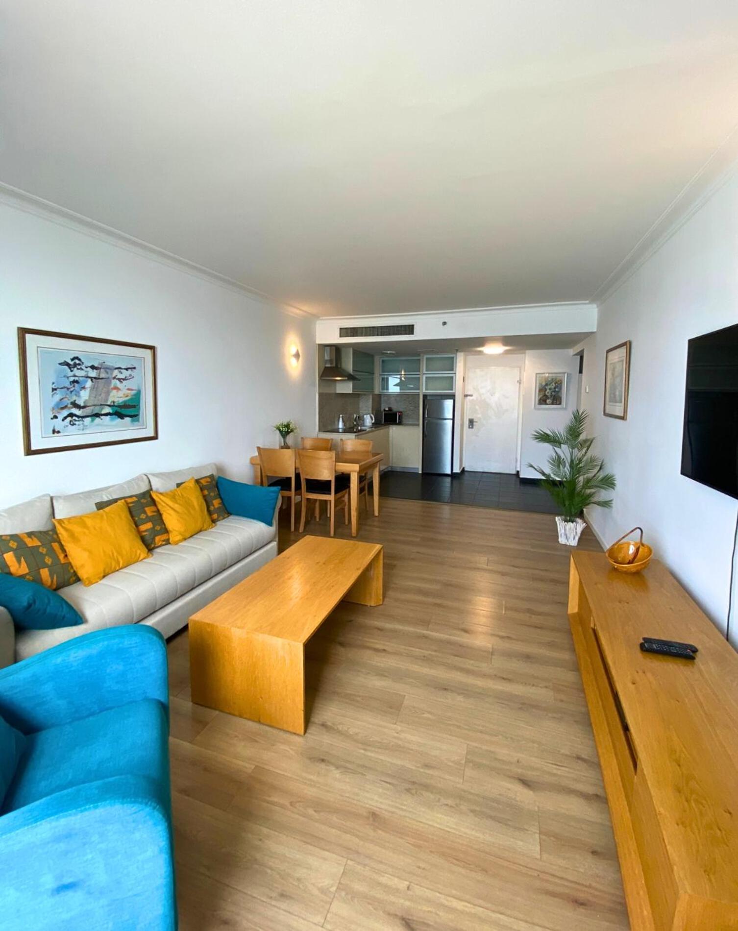 Almog Beach Apartments מגדלי חוף הכרמל חיפה Extérieur photo